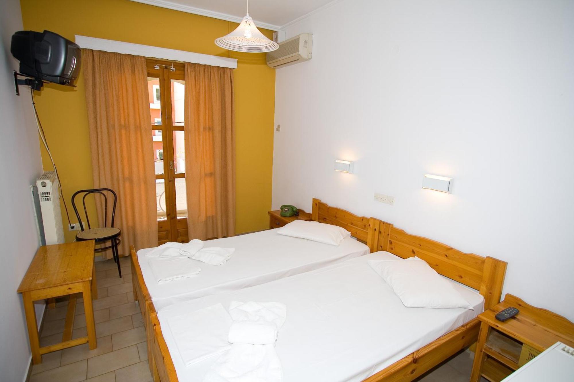 Hotel Aidipsos Лутра-Едіпсу Номер фото
