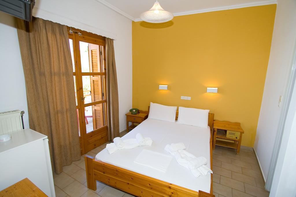Hotel Aidipsos Лутра-Едіпсу Екстер'єр фото